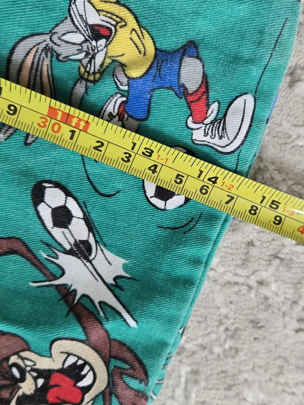 Vintage 90s Looney Tunes Tazmanian Devil Bugs Bunny Soccer Turquoise Pillowcase